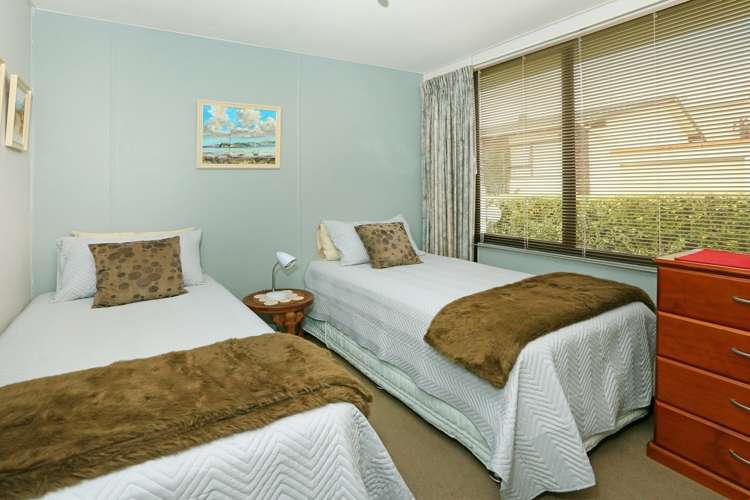 2/88 Roberts Road Te Atatu South_8