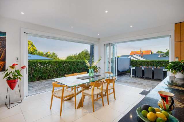 8 Summit Drive Mount Albert_1