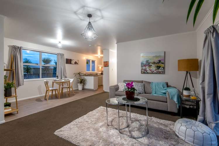 24 Justin Place Te Atatu Peninsula_19