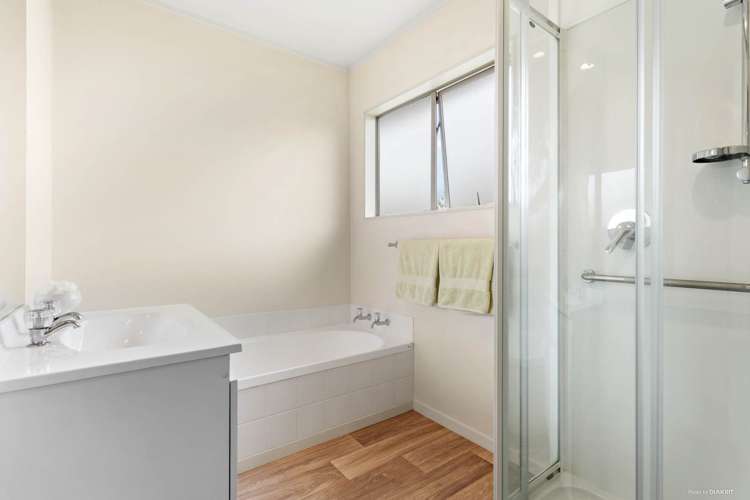 24 Central Park Drive Te Atatu South_11