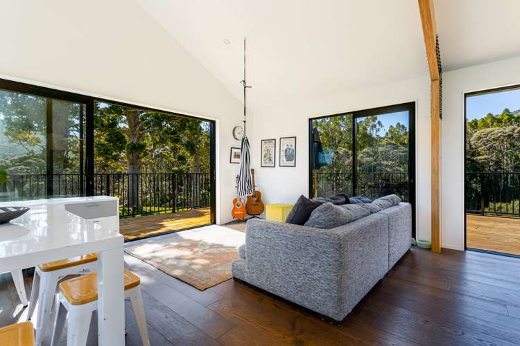 42a Upland Road Huia_15