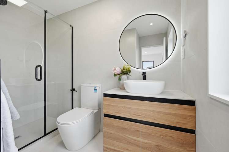 4 King Richard Avenue Browns Bay_13
