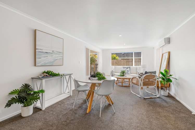 8/262 Centreway Road Orewa_4