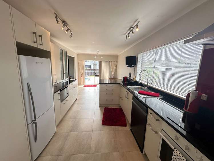 24 Jandell Crescent Bucklands Beach_4
