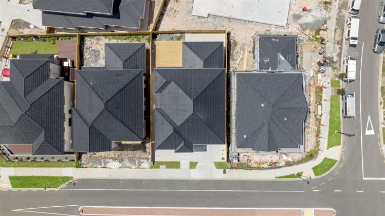 19 Dungloe Avenue Flat Bush_29