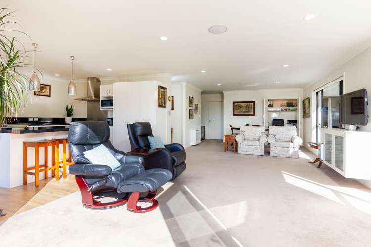 30 Harbour View Heights Picton_21