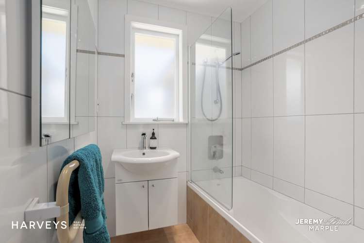 120 Vodanovich Road Te Atatu South_12