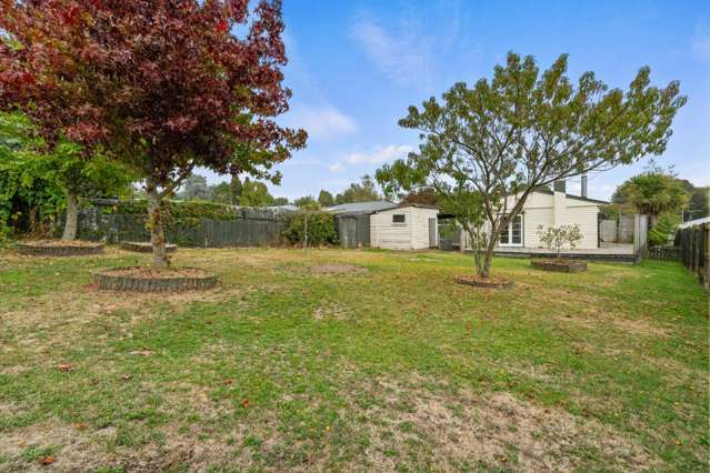Charming Family Home with Versatile Outdoor Space!