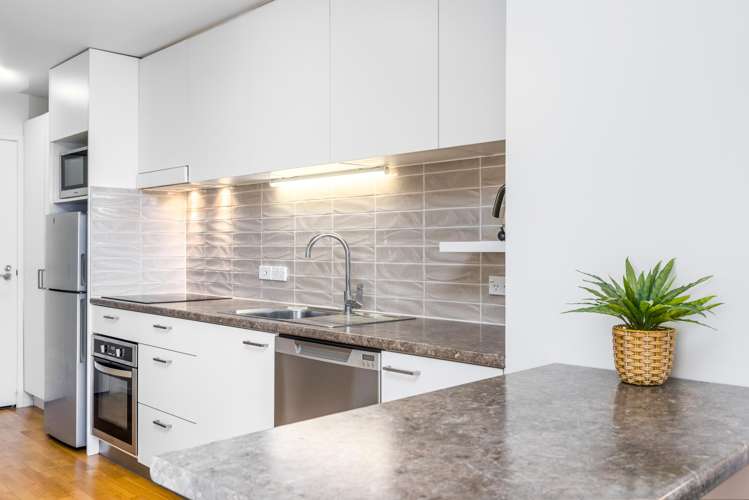 9d/18 Scotia Place Auckland Central_9