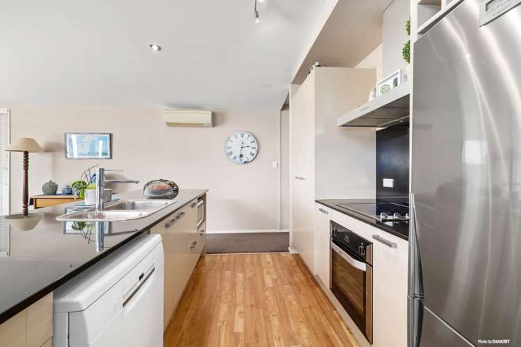 1686 East Coast Road Whakatiwai_6