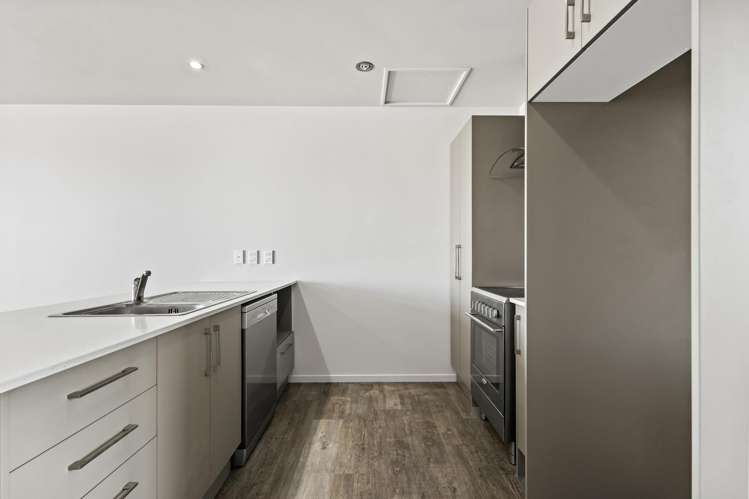 2/19 Cameron Street Sydenham_2