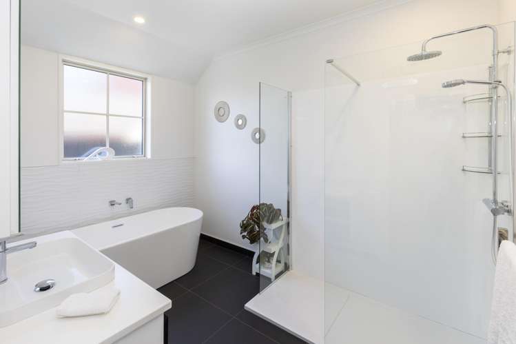 2 Applefield Court Northwood_14