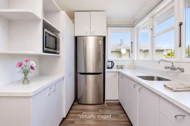 23 McLaren Crescent Onekawa_1