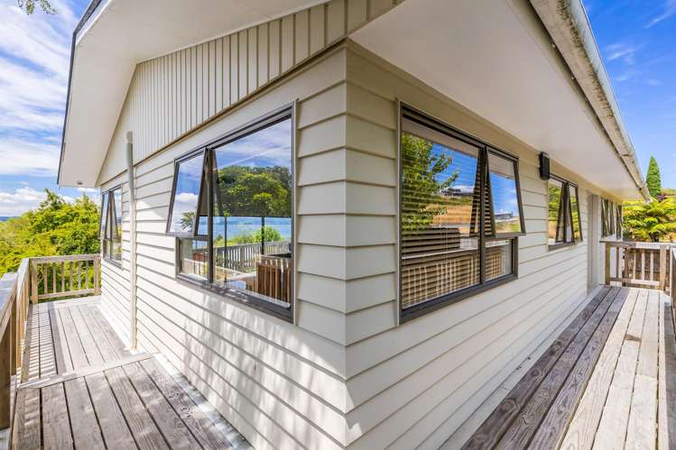 17 Besley Place Acacia Bay_10