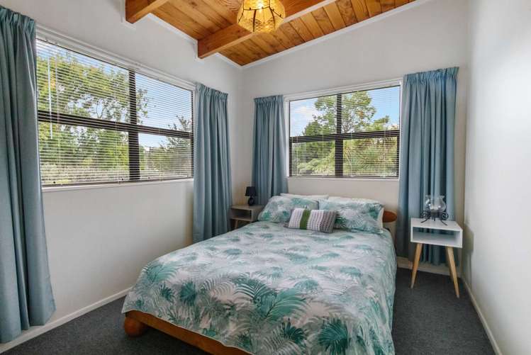 55 Victoria Street Waikino_9