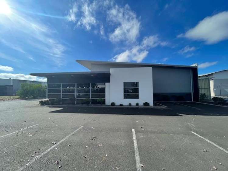 Rear Tenancy at 127 Maui Street Pukete_15