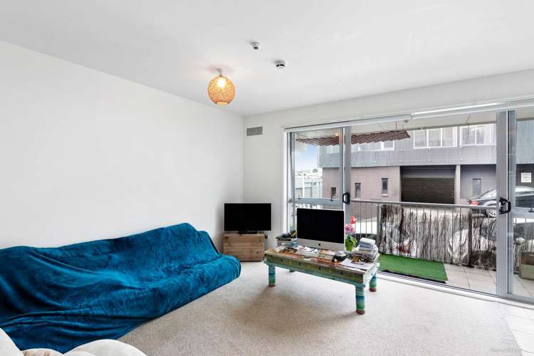 107/10 Flower Street Eden Terrace_9