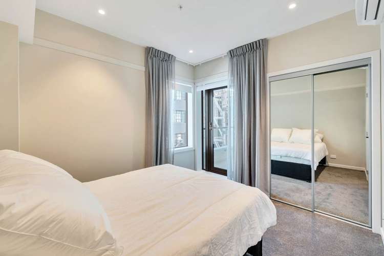 701/41 Beach Road Auckland Central_11