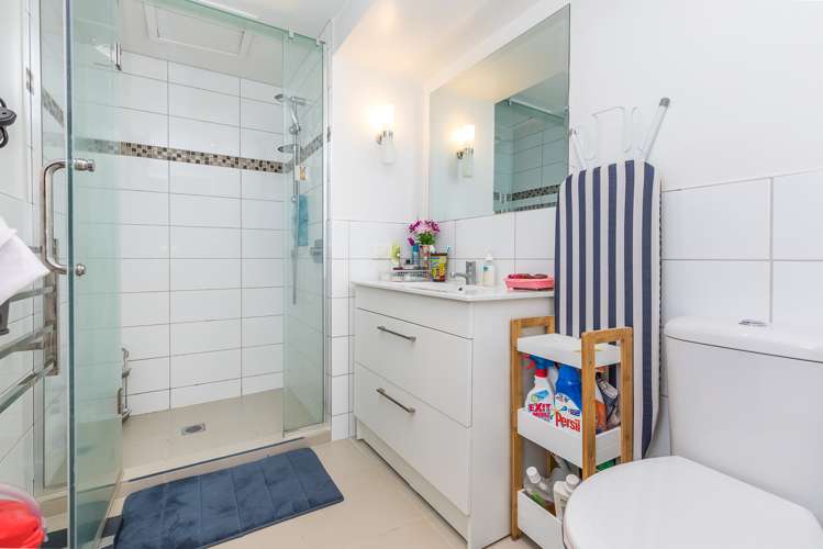 702/168 Hobson Street Auckland Central_11