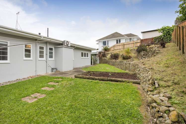 34 Rainforth Street Roslyn_20