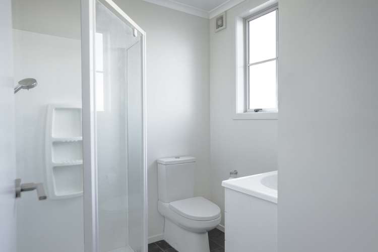 24 Chiefs Court Hamilton East_6