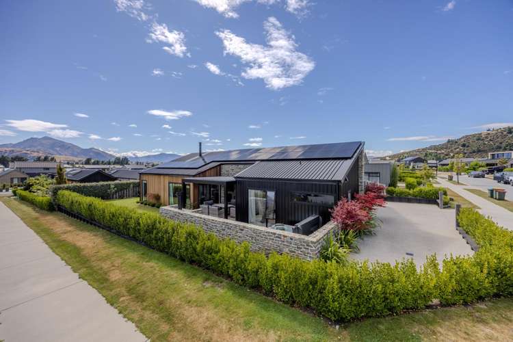 32 Mount Nicholas Avenue Wanaka_1
