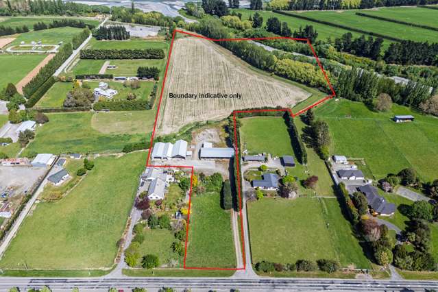 Rare opportunity on the edge of NW Ashburton