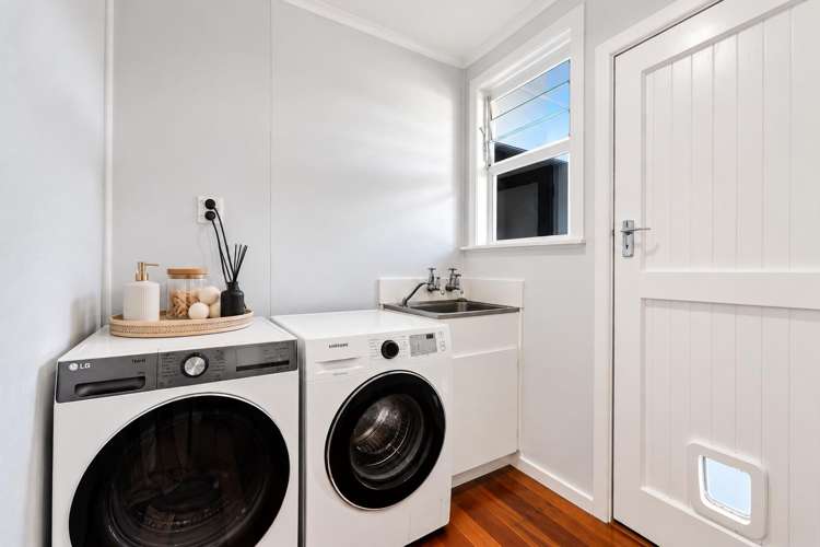111 & 111a Puriri Street Hawera_11