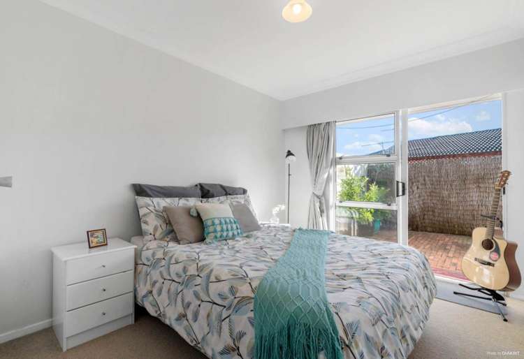 12 Stanniland Street Sunnyhills_12