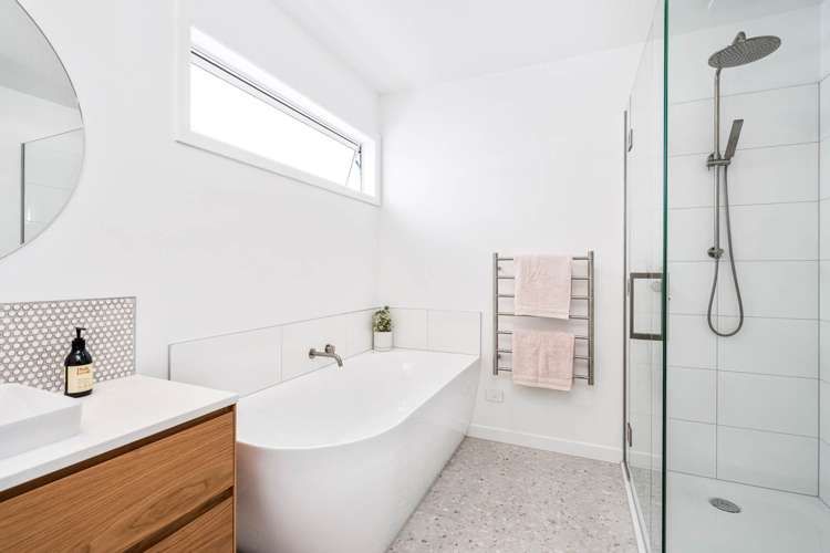 2 Te Puia Street Kamo_13