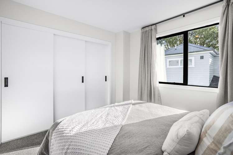 3/62 Queens Grove Hutt Central_11