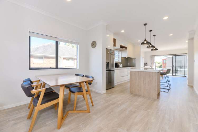 49b Titirangi Road New Lynn_12