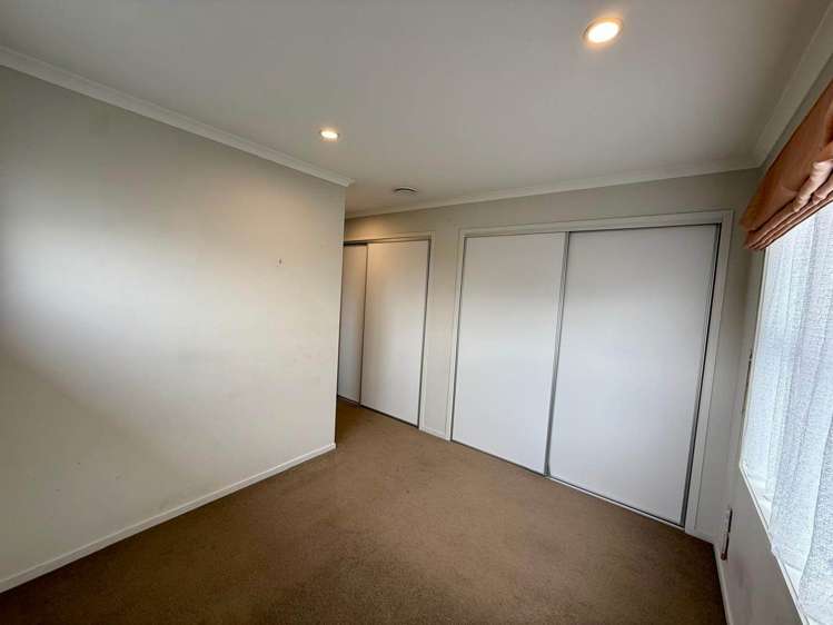 8 Hirimate Place Flat Bush_6