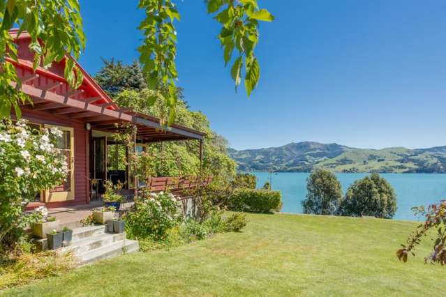 281 Beach Road Akaroa_1