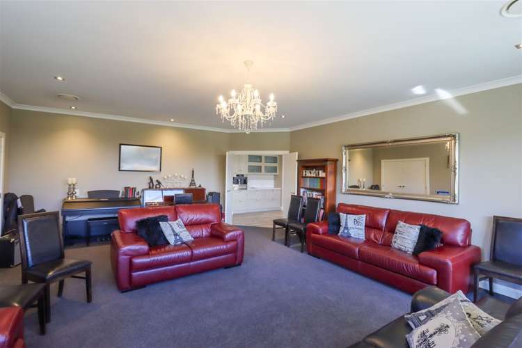 10 Meadowstone Street Gleniti_5