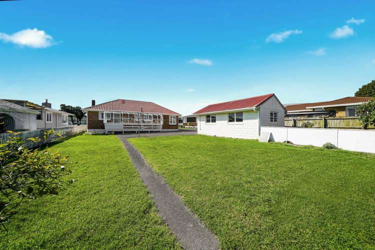 6 Vera Road Te Atatu South_12