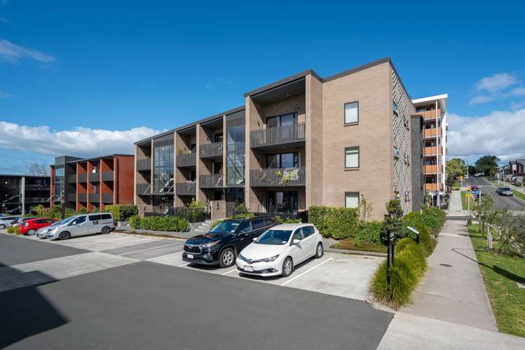 G01/2b Matatiki Street Northcote_12