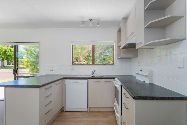 9 Blucher Reef Pauanui_3