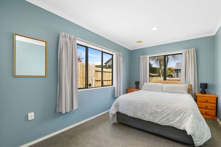 75 Basley Road Owhata_13