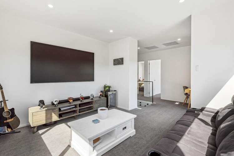 3 Lemon Grove Lane Greenhithe_15