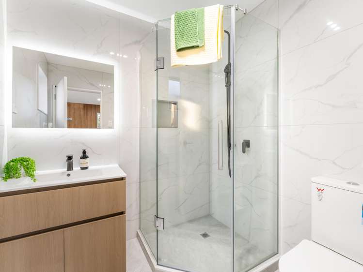 46a & 46b Woodford Avenue Henderson_38
