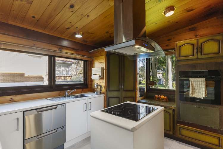 38 Callis Avenue Opaheke_9