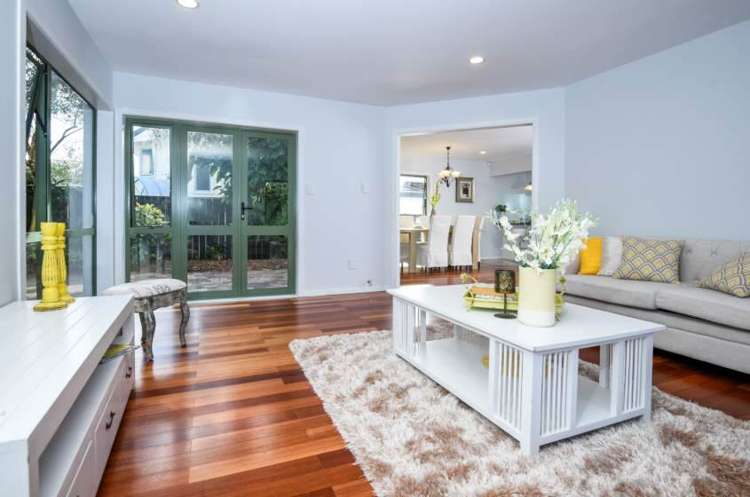 2/11 Woodbine Avenue Greenlane_9