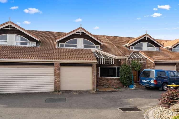 5 Honey Tye Way Stoke_13