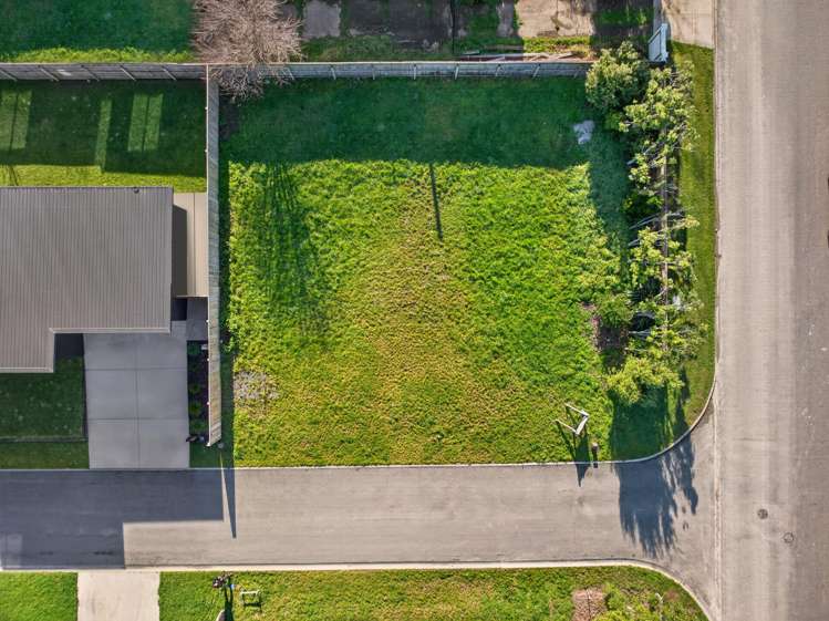 2 and 2A Macrocarpa Lane_2