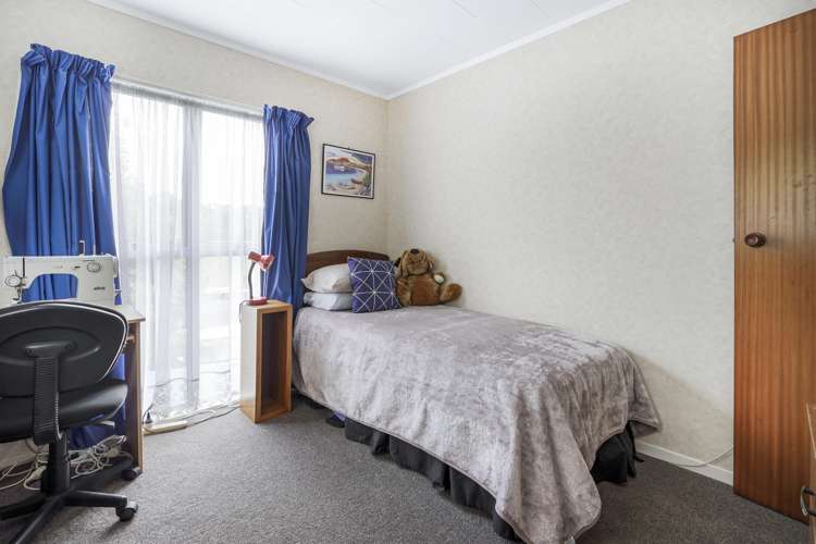 32 Caernarvon Street Dinsdale_10