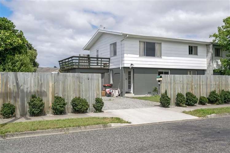 2/2 Hale Street Blenheim Central_0