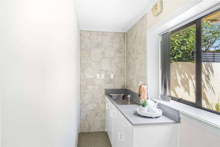 121 Denise Crescent Hornby_11