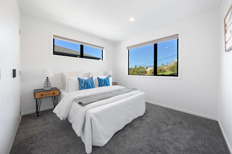 2A Marina Road Torbay_8