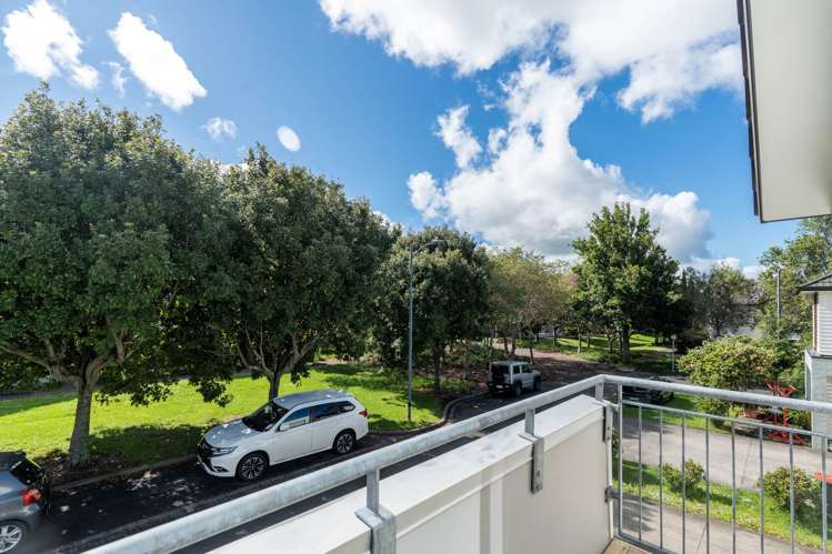 16 Phar Lap Crescent Takanini_10